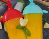 A picture of step 5 of Orange popsicle.