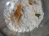 લસણ વાળો રોટલો (Garlic Rotlo Recipe In Gujarati)