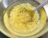 Foto del paso 2 de la receta: Patatas con rape rebozado y en salsa verde