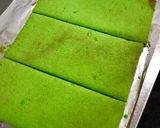 Foto langkah ke 3 dari resep Banana Roll Cake.