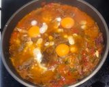 Foto del paso 7 de la receta: Carne de cocido en fritada con huevo escalfado