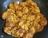 A picture of step 4 of Chinese Veg Protein (麵根) in Curry.