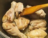 A picture of step 1 of Resturant style chicken karahi.