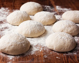 Foto del paso 4 de la receta: Fugazza de queso