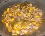 Foto langkah ke 5 dari resep Tumis pedas manis tahu, jamur, ampela hati ayam.
