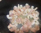 A picture of step 3 of Malaysian style Mie goreng.