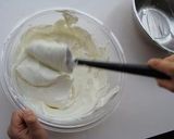 A picture of step 7 of Fruity Frozen Yogurt.