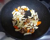 A picture of step 5 of Stir Fried Udon Noodles with Yuzu Pepper.