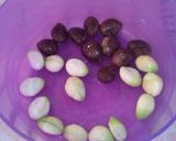 A picture of step 1 of Almond Tofu with Loquat Seeds.
