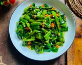 Foto langkah ke 5 dari resep Tumis Genjer Ebi.