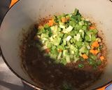 Une image de l'étape 10 de Poulet façon cacciatore.