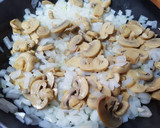 Foto del paso 7 de la receta: Pechuga de pollo con salsita y patatas😋🍴