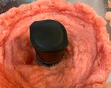 Foto langkah ke 5 dari resep Two Ways Semangka: Slushie dan Es Loli/Popsicle Semangka (No Gula).