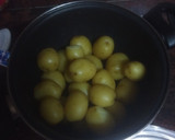 Foto del paso 2 de la receta: Rodajas de merluza frita con papas nuevas y mojo verde