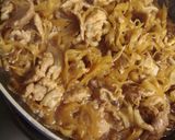 A picture of step 7 of Hearty Pork and Burdock Rice Bowl.
