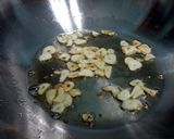 A picture of step 2 of Sausage And Chives With Garlic.