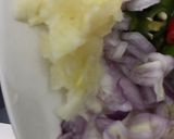 Foto langkah ke 2 dari resep Oseng cumi asin terong bulat.