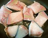 A picture of step 1 of Soy Sauce Koji Teriyaki Glaze for Pan-fried Amberjack.