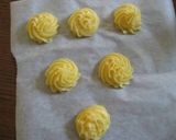 A picture of step 10 of Basic Cream Puffs.