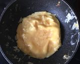 Foto langkah ke 2 dari resep Telur dadar creamy.