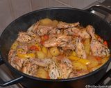 Foto del passaggio 3 della ricetta Pollo con peperoni e patate