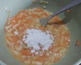 Foto langkah ke 2 dari resep Mini Fu Yung Hai (Dadar Sayur) dengan (saus) Sup Tomat.
