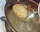 A picture of step 7 of Bedmi Puri.