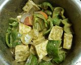 A picture of step 4 of Spinach coated grilled cottage cheese.