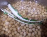 Foto del paso 5 de la receta: Potaje de Garbanzos con Acelga a lo Carmelita