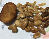 Foto del paso 1 de la receta: Bacalao con picada en salsa de almendras