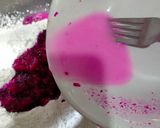 Foto langkah ke 3 dari resep Klepon Buah Naga.