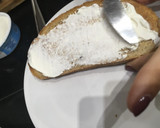 Foto del paso 1 de la receta: Tosta de aguacate y huevo poché