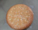 A picture of step 2 of Merry cake.