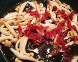 Foto del paso 7 de la receta: Tortilla de Setas con Jamón