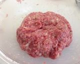 A picture of step 2 of Crispy and Fluffy Meatballs with Sweet-Sour Sauce.