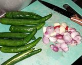 Foto langkah ke 1 dari resep Tumis Cabe Hijau Oseng Tempe.