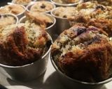 Φωτογραφία βήματος 7 της συνταγής Muffins με μύρτιλα, ξύσμα λεμονιού και παπαρουνόσπορο