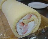 A picture of step 8 of Fresh Strawberry Cream Roll Cake.