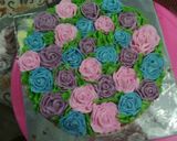 Foto langkah ke 8 dari resep Tart buttercream bunga mawar.