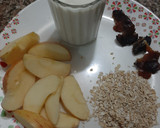 A picture of step 1 of Apple dates smoothie.