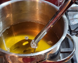 Foto del paso 3 de la receta: Preparar masa para tamales