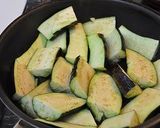 A picture of step 4 of Spicy Stir-Fried Eggplant.