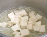 A picture of step 4 of Julienned Daikon Radish & Silken Tofu Miso Soup.