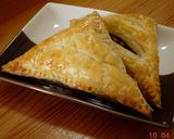 A picture of step 7 of With Puff Pastry and a Chocolate Bar ☆ Triangle Chocolate Pies▲.
