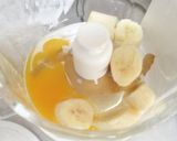 A picture of step 1 of Banana Cupcakes.