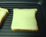 A picture of step 5 of Grilled Sausage Fried Egg And Cheese.