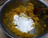 A picture of step 3 of [Farmhouse Recipe] Kabocha Mochi.
