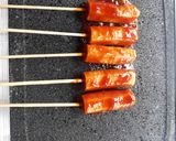 Foto langkah ke 4 dari resep Sosis Bakar Batu.