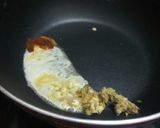 A picture of step 2 of Manchow soup.