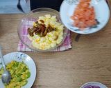 Foto del paso 3 de la receta: Ensalada de patatas, salmón y aguacate